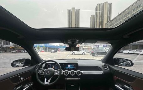 Mercedes-Benz GLB, 2022 год, 2 500 000 рублей, 22 фотография