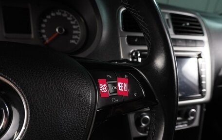 Volkswagen Polo VI (EU Market), 2015 год, 999 000 рублей, 21 фотография