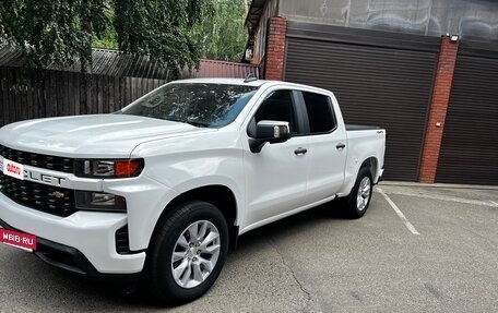 Chevrolet Silverado, 2020 год, 6 000 000 рублей, 1 фотография