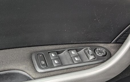 Peugeot 408 I рестайлинг, 2012 год, 580 000 рублей, 17 фотография