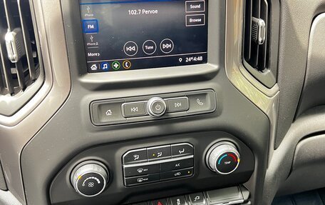Chevrolet Silverado, 2020 год, 6 000 000 рублей, 11 фотография