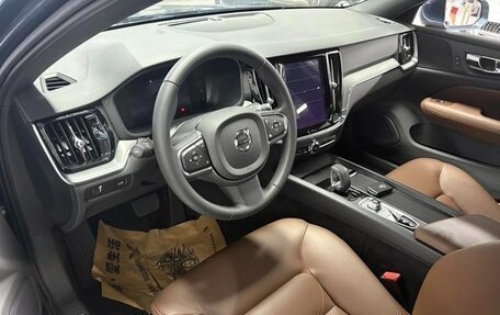Volvo S60 III, 2022 год, 2 500 000 рублей, 8 фотография