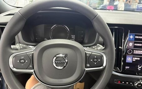 Volvo S60 III, 2022 год, 2 500 000 рублей, 11 фотография