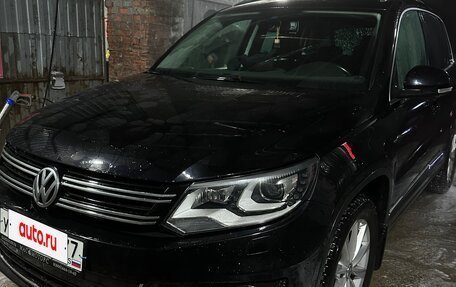 Volkswagen Tiguan I, 2012 год, 1 600 000 рублей, 2 фотография