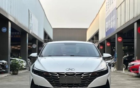 Hyundai Elantra, 2022 год, 1 570 000 рублей, 3 фотография