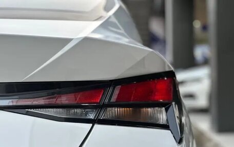 Hyundai Elantra, 2022 год, 1 570 000 рублей, 10 фотография