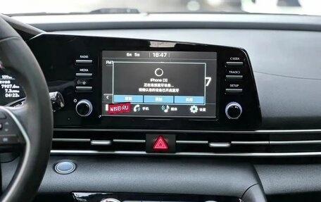 Hyundai Elantra, 2022 год, 1 570 000 рублей, 13 фотография