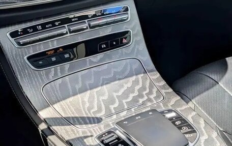 Mercedes-Benz CLS, 2021 год, 5 900 000 рублей, 23 фотография