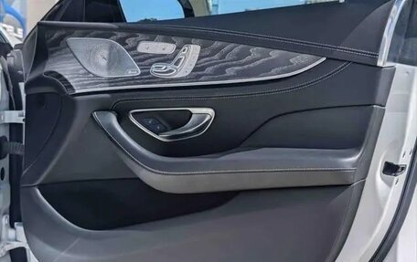 Mercedes-Benz CLS, 2021 год, 5 900 000 рублей, 31 фотография