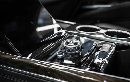 Cadillac Escalade V, 2025 год, 23 000 000 рублей, 15 фотография
