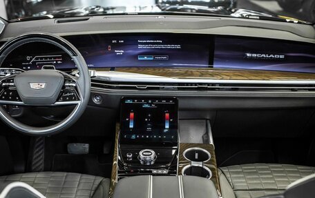Cadillac Escalade V, 2025 год, 23 000 000 рублей, 10 фотография