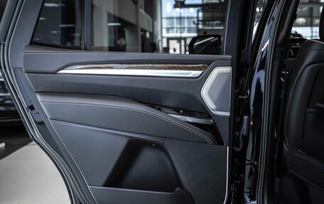 Cadillac Escalade V, 2025 год, 23 000 000 рублей, 21 фотография