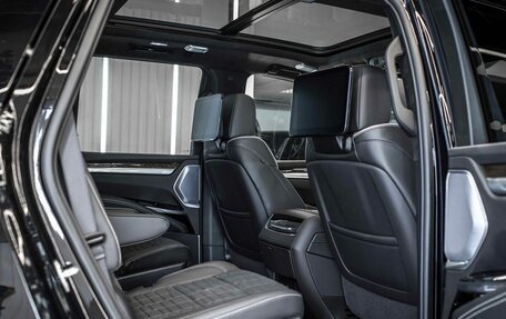 Cadillac Escalade V, 2025 год, 23 000 000 рублей, 27 фотография