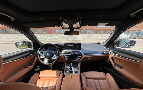 BMW 5 серия, 2021 год, 4 590 000 рублей, 26 фотография