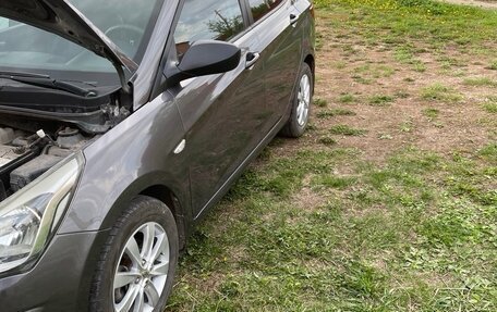 Hyundai Solaris II рестайлинг, 2015 год, 830 000 рублей, 12 фотография