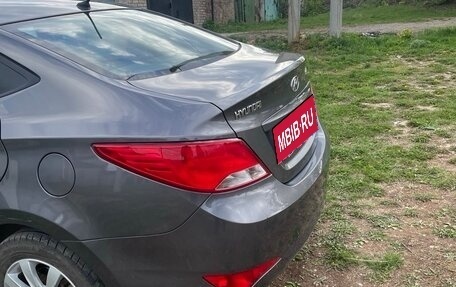 Hyundai Solaris II рестайлинг, 2015 год, 830 000 рублей, 5 фотография