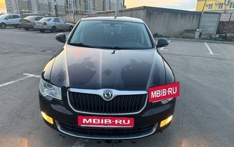 Skoda Superb III рестайлинг, 2011 год, 1 290 000 рублей, 4 фотография