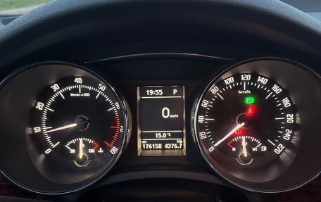 Skoda Superb III рестайлинг, 2011 год, 1 290 000 рублей, 18 фотография