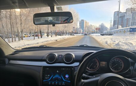 Suzuki Swift V, 2021 год, 1 400 000 рублей, 5 фотография