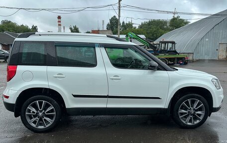 Skoda Yeti I рестайлинг, 2016 год, 1 180 000 рублей, 8 фотография