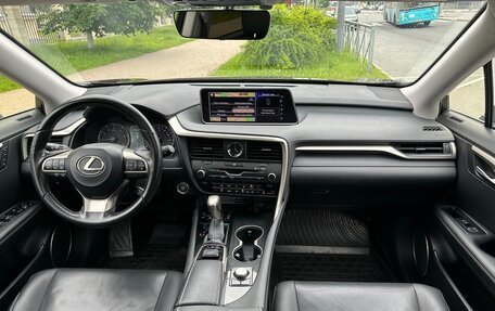 Lexus RX IV рестайлинг, 2018 год, 4 650 000 рублей, 16 фотография