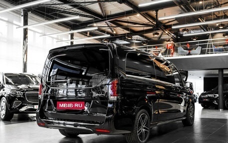 Mercedes-Benz V-Класс, 2024 год, 15 300 000 рублей, 3 фотография