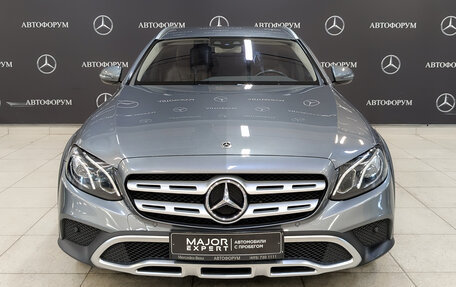 Mercedes-Benz E-Класс, 2019 год, 4 250 000 рублей, 2 фотография