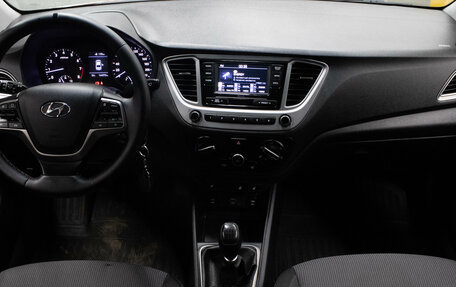 Hyundai Solaris II рестайлинг, 2019 год, 999 000 рублей, 10 фотография