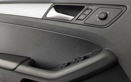 Volkswagen Jetta VI, 2017 год, 1 430 000 рублей, 25 фотография