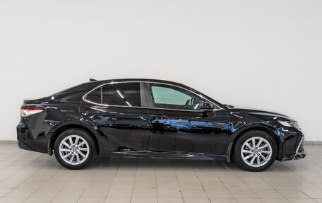 Toyota Camry, 2021 год, 2 890 000 рублей, 4 фотография