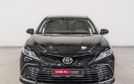 Toyota Camry, 2021 год, 2 890 000 рублей, 2 фотография