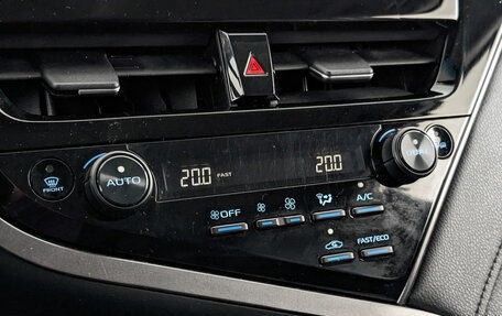 Toyota Camry, 2021 год, 2 890 000 рублей, 21 фотография