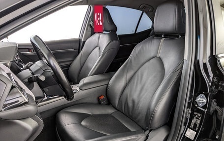 Toyota Camry, 2021 год, 2 890 000 рублей, 20 фотография