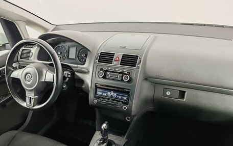 Volkswagen Touran III, 2012 год, 1 055 000 рублей, 11 фотография