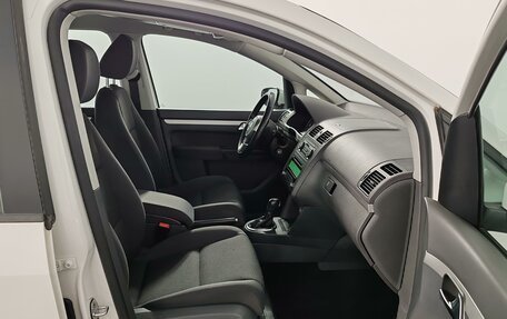 Volkswagen Touran III, 2012 год, 1 055 000 рублей, 20 фотография