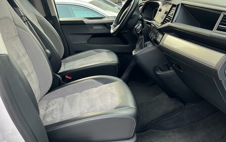 Volkswagen Multivan T6 рестайлинг, 2020 год, 5 200 000 рублей, 11 фотография