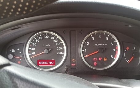 Nissan Almera, 2004 год, 390 000 рублей, 6 фотография