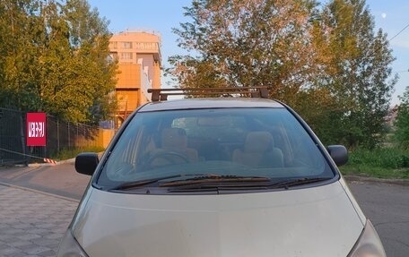 Toyota Estima III рестайлинг -2, 2000 год, 600 000 рублей, 5 фотография