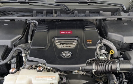 Toyota Land Cruiser, 2021 год, 8 995 000 рублей, 9 фотография