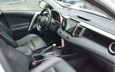 Toyota RAV4, 2015 год, 1 749 000 рублей, 7 фотография