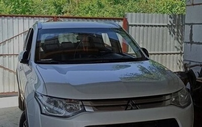 Mitsubishi Outlander III рестайлинг 3, 2014 год, 1 500 000 рублей, 1 фотография