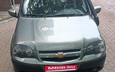Chevrolet Niva I рестайлинг, 2018 год, 650 000 рублей, 4 фотография
