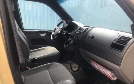 Volkswagen Transporter T5 рестайлинг, 2008 год, 3 000 000 рублей, 4 фотография