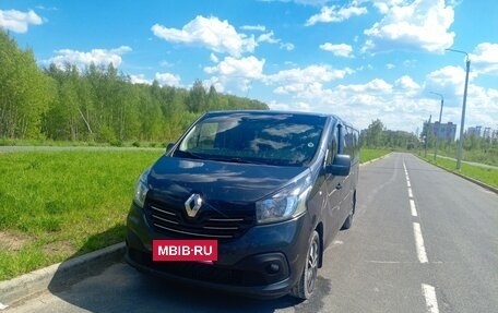 Renault Trafic, 2018 год, 2 750 000 рублей, 6 фотография