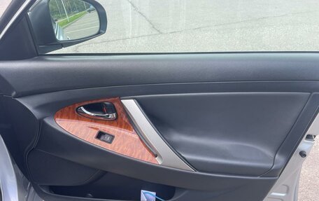 Toyota Camry, 2010 год, 1 110 000 рублей, 9 фотография
