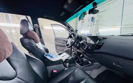 Toyota Hilux VII, 2012 год, 3 100 000 рублей, 13 фотография