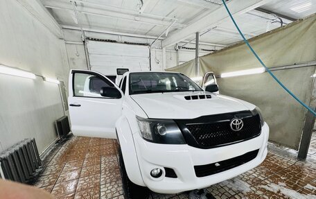 Toyota Hilux VII, 2012 год, 3 100 000 рублей, 16 фотография