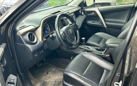 Toyota RAV4, 2015 год, 1 565 000 рублей, 5 фотография