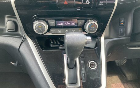 Nissan Serena IV, 2016 год, 1 790 000 рублей, 14 фотография