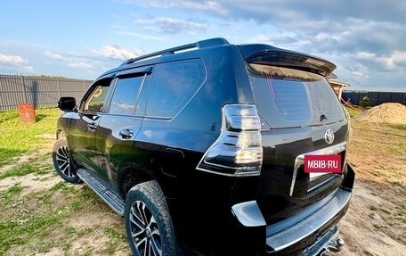 Toyota Land Cruiser Prado 150 рестайлинг 2, 2012 год, 3 300 000 рублей, 3 фотография